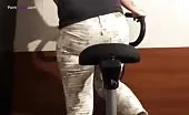 Redhead beauty decides to poop in jeans